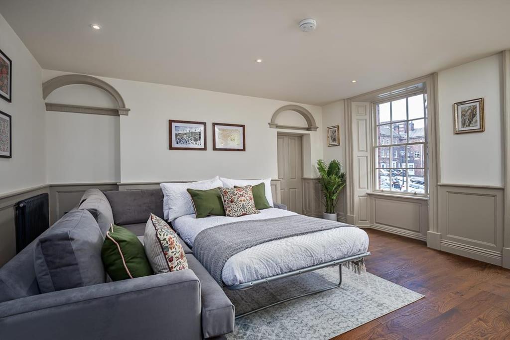 Paradise Square-Remodelled 18Th Century Apartment Sheffield Kültér fotó